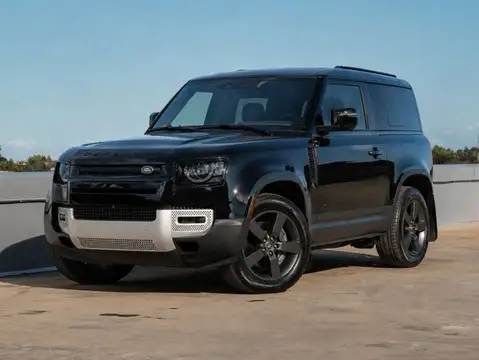 Land Rover Defender S