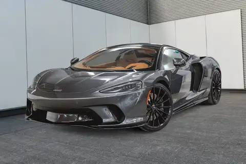 McLaren GT