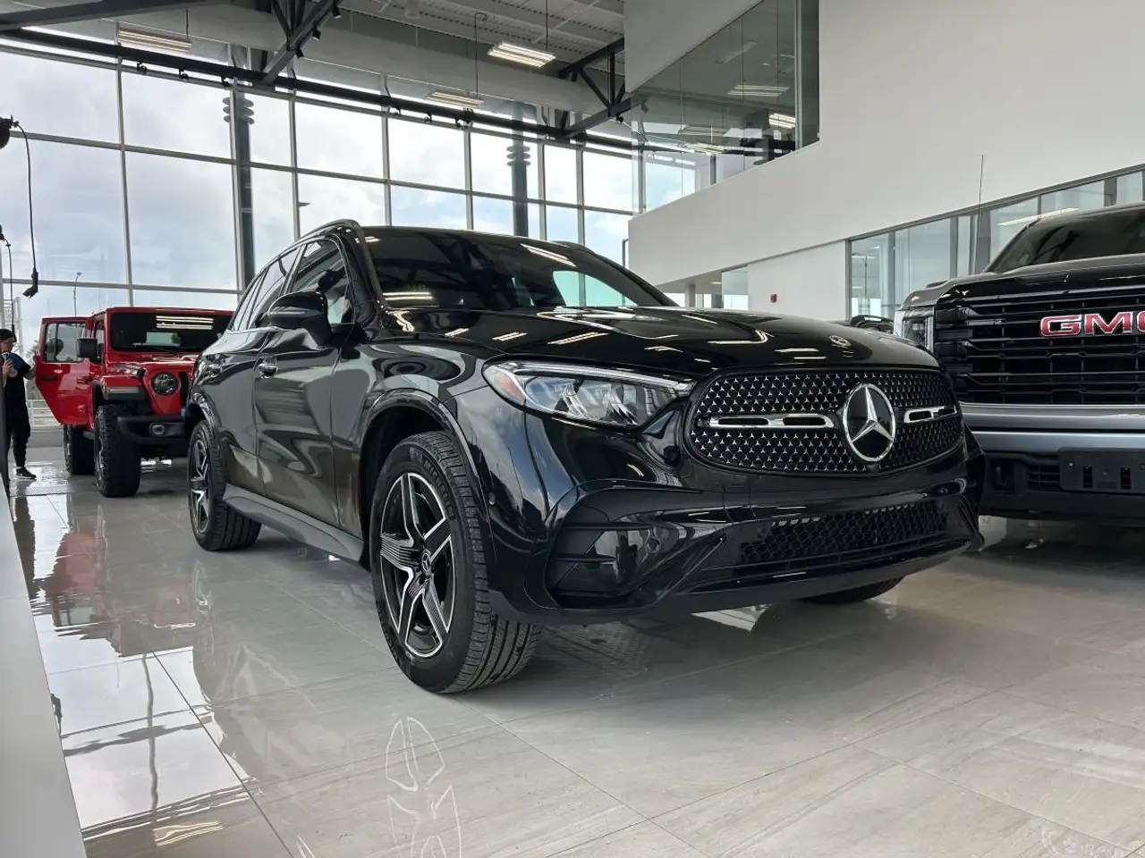 2024 Mercedes-Benz GLC 300