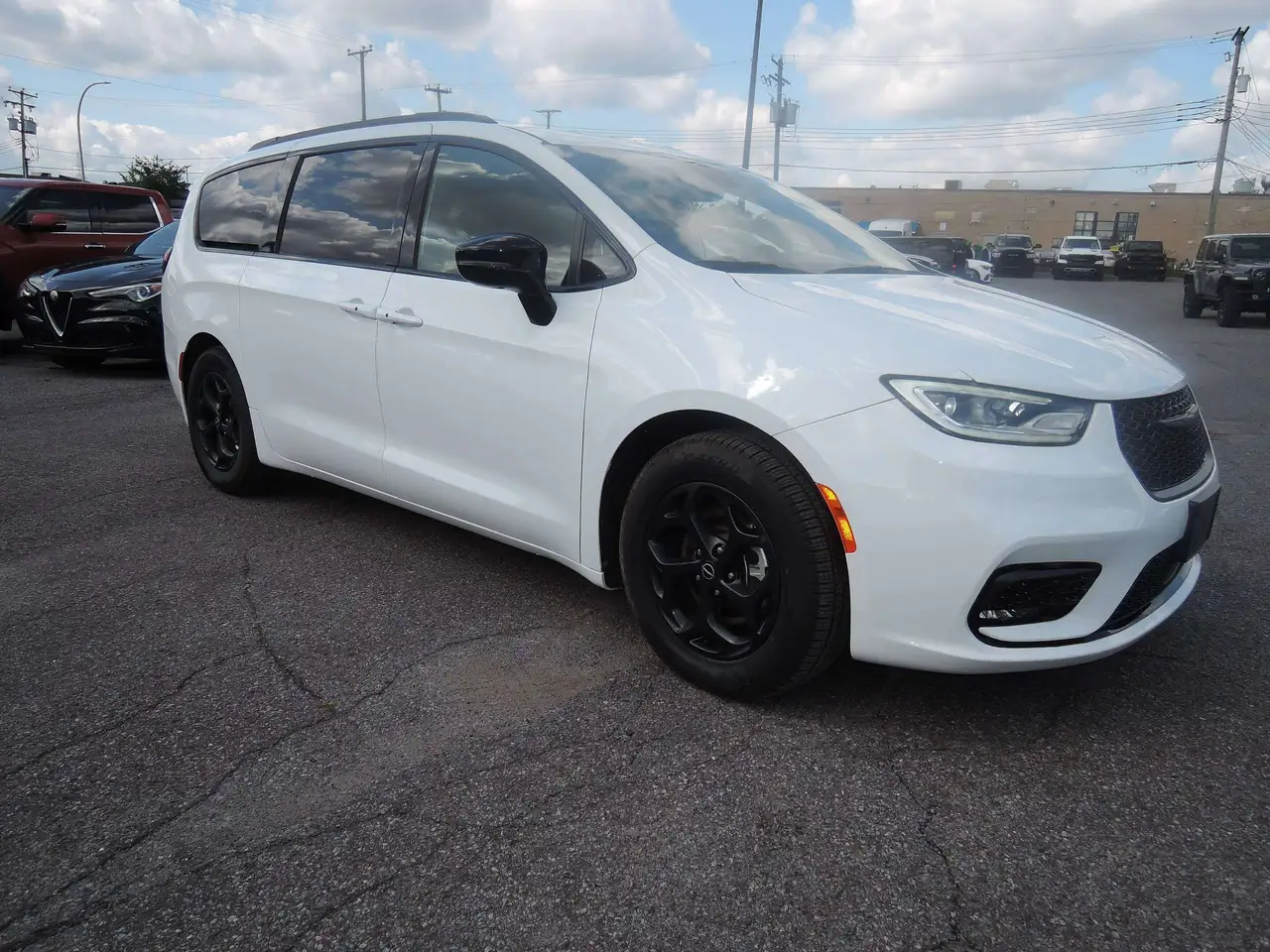 2025 Chrysler Pacifica