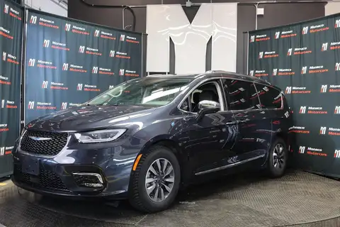 Chrysler Pacifica