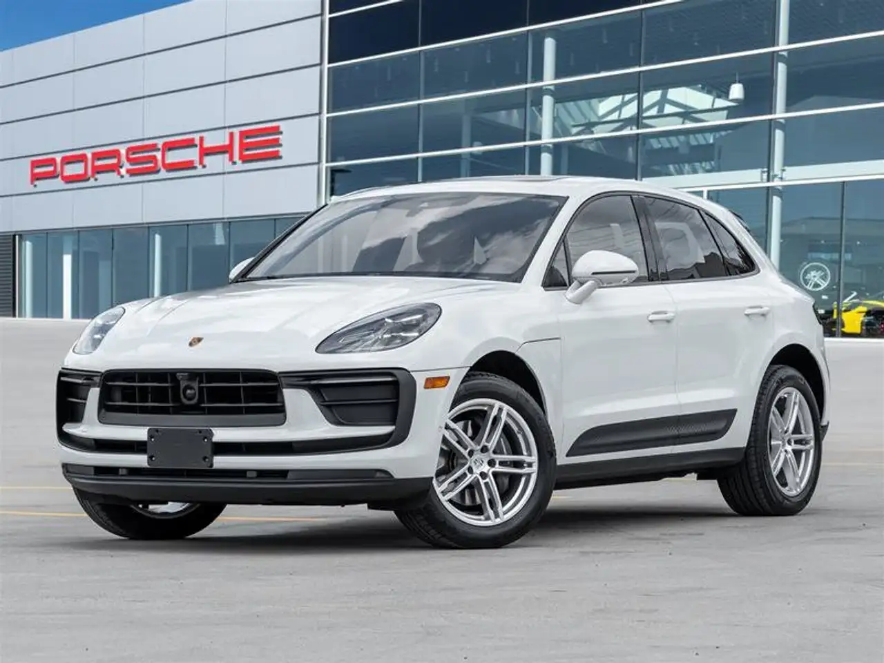 2024 Porsche Macan Base