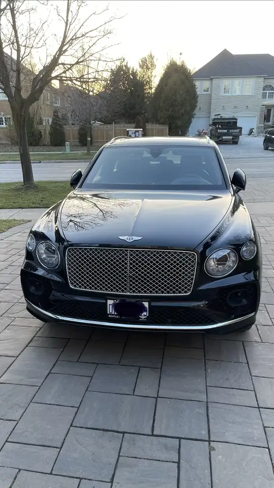 2023 Bentley Bentayga