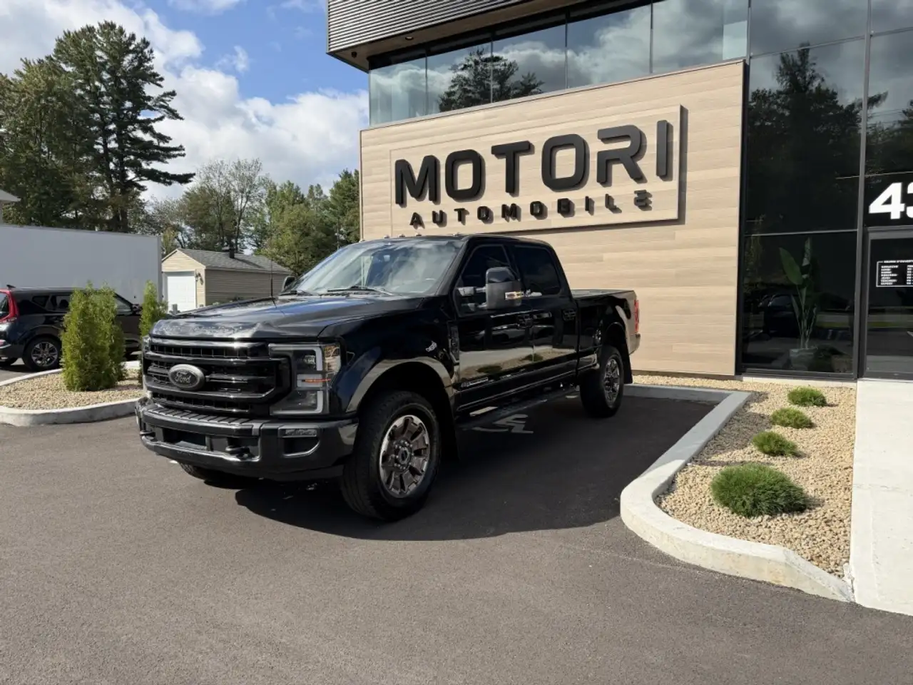 2022 Ford F-350 Super Duty Lariat