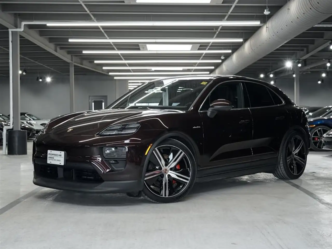 2025 Porsche Macan Electric 4S