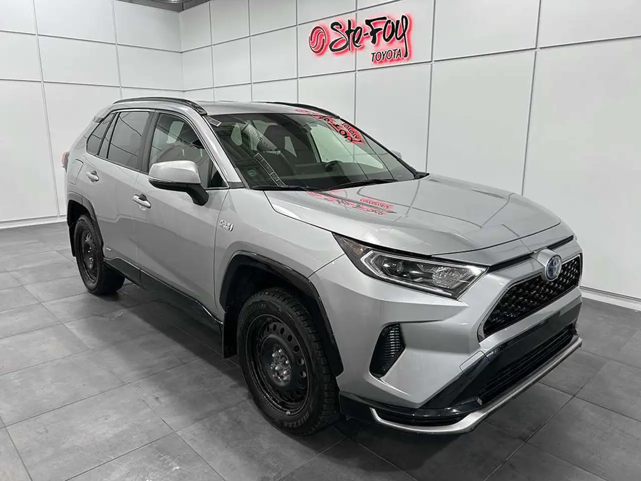 2021 Toyota RAV4 SE