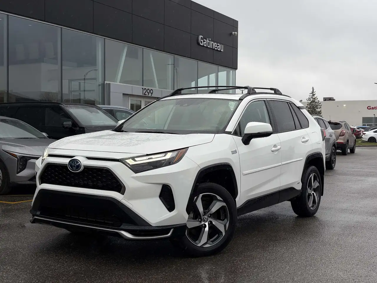 2024 Toyota RAV4 SE