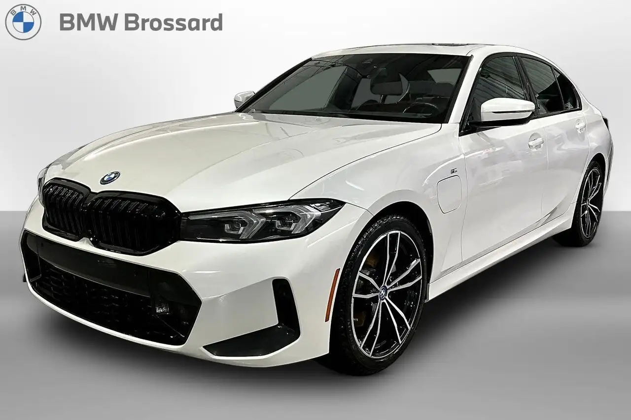 2024 BMW 3 Series 330e