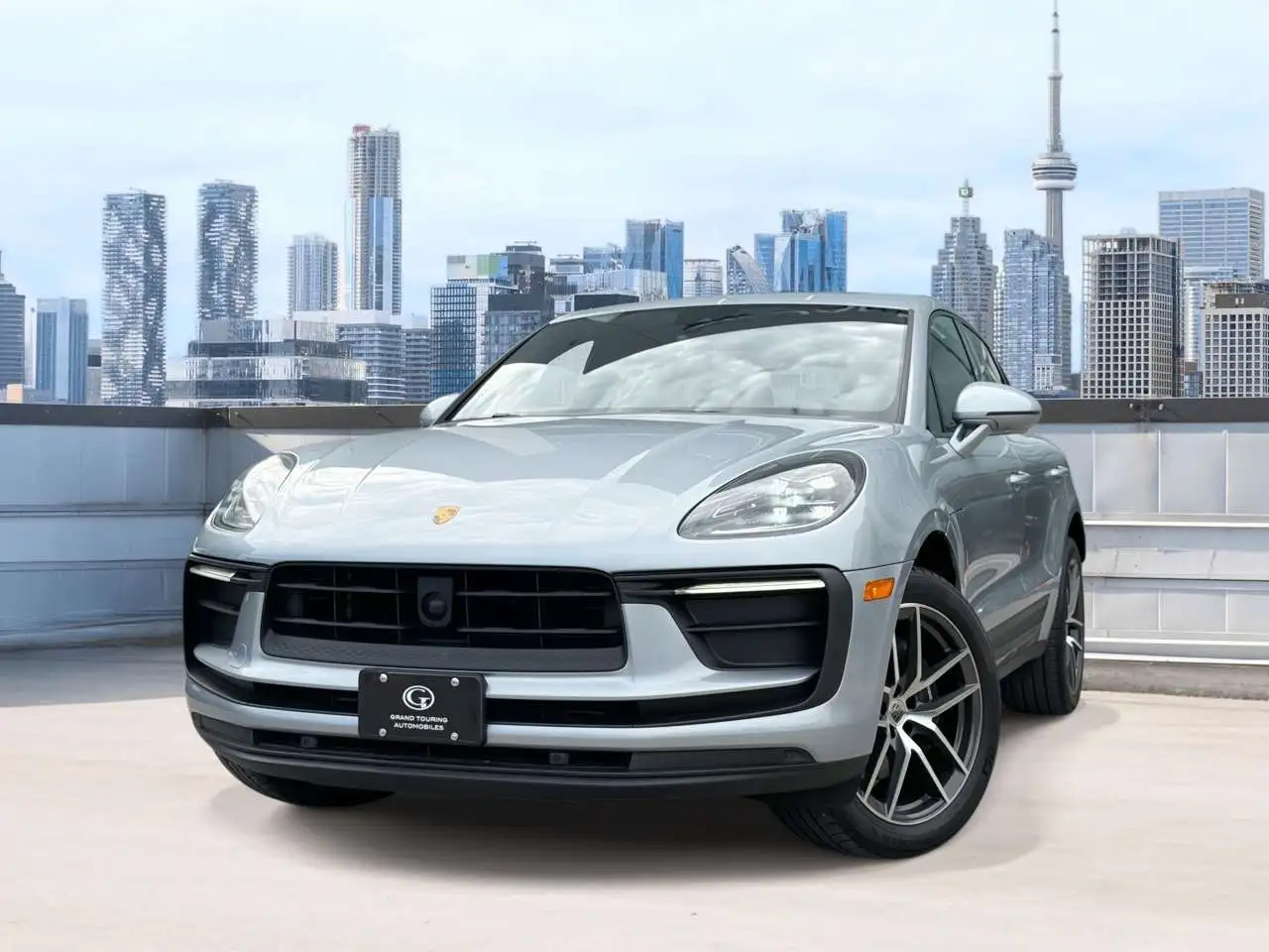 2025 Porsche Macan Base