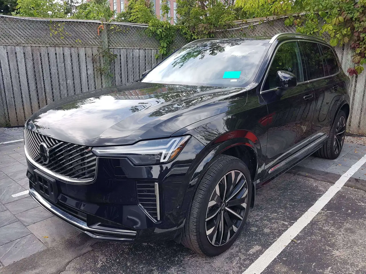 2026 Volvo XC90 Plus
