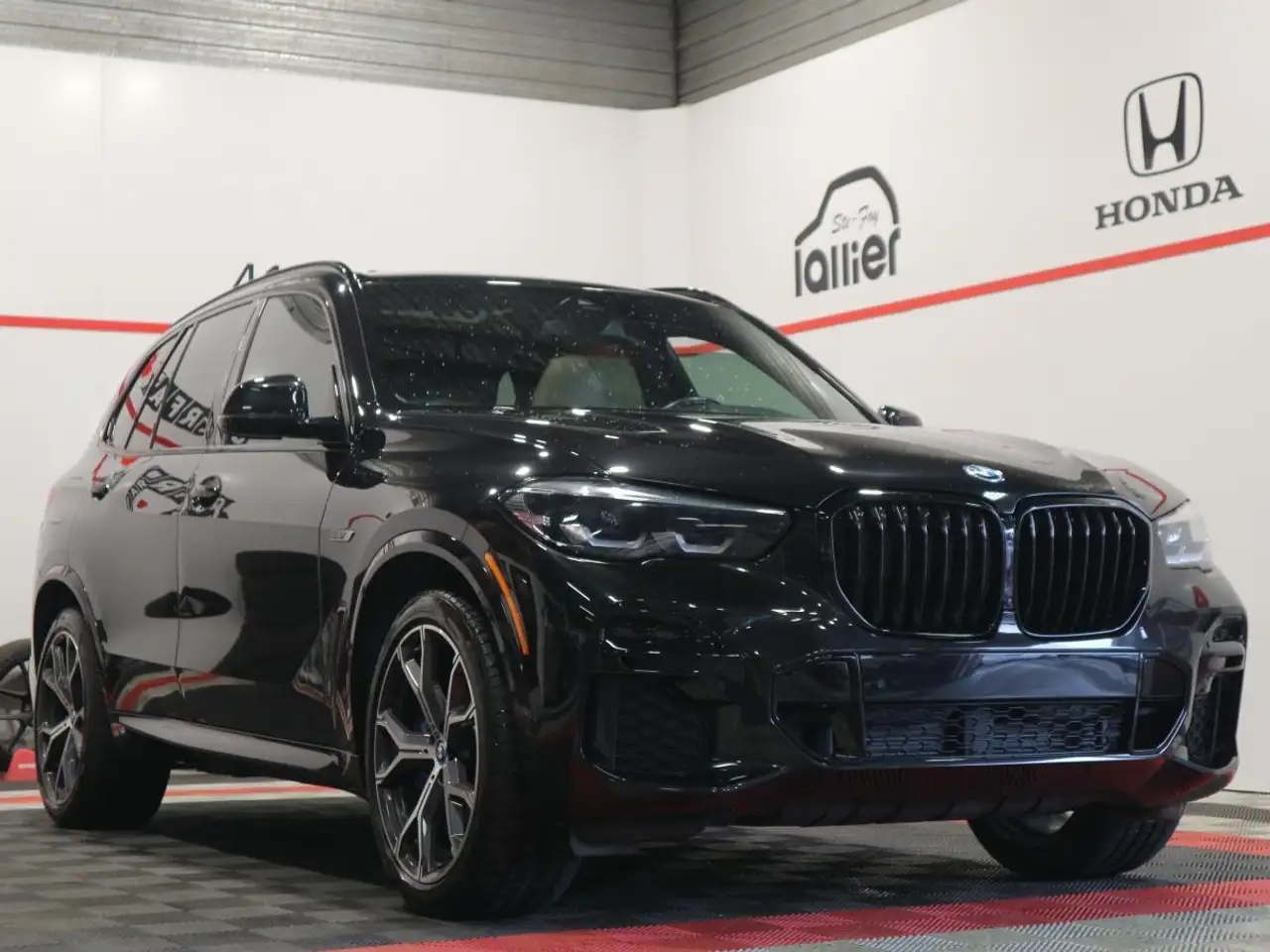 2022 BMW X5 45e