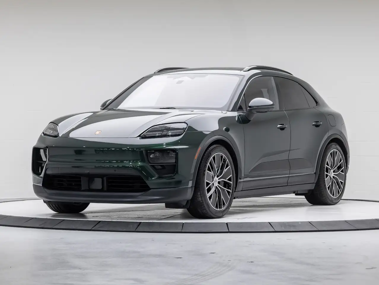 2024 Porsche Macan Electric 4