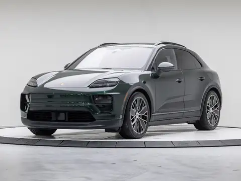 Porsche Macan Electric 4