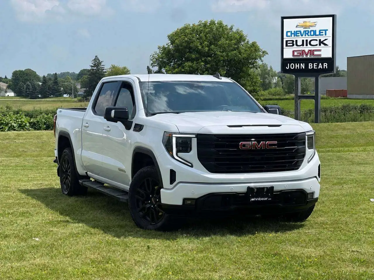 2026 GMC Sierra 1500 Elevation