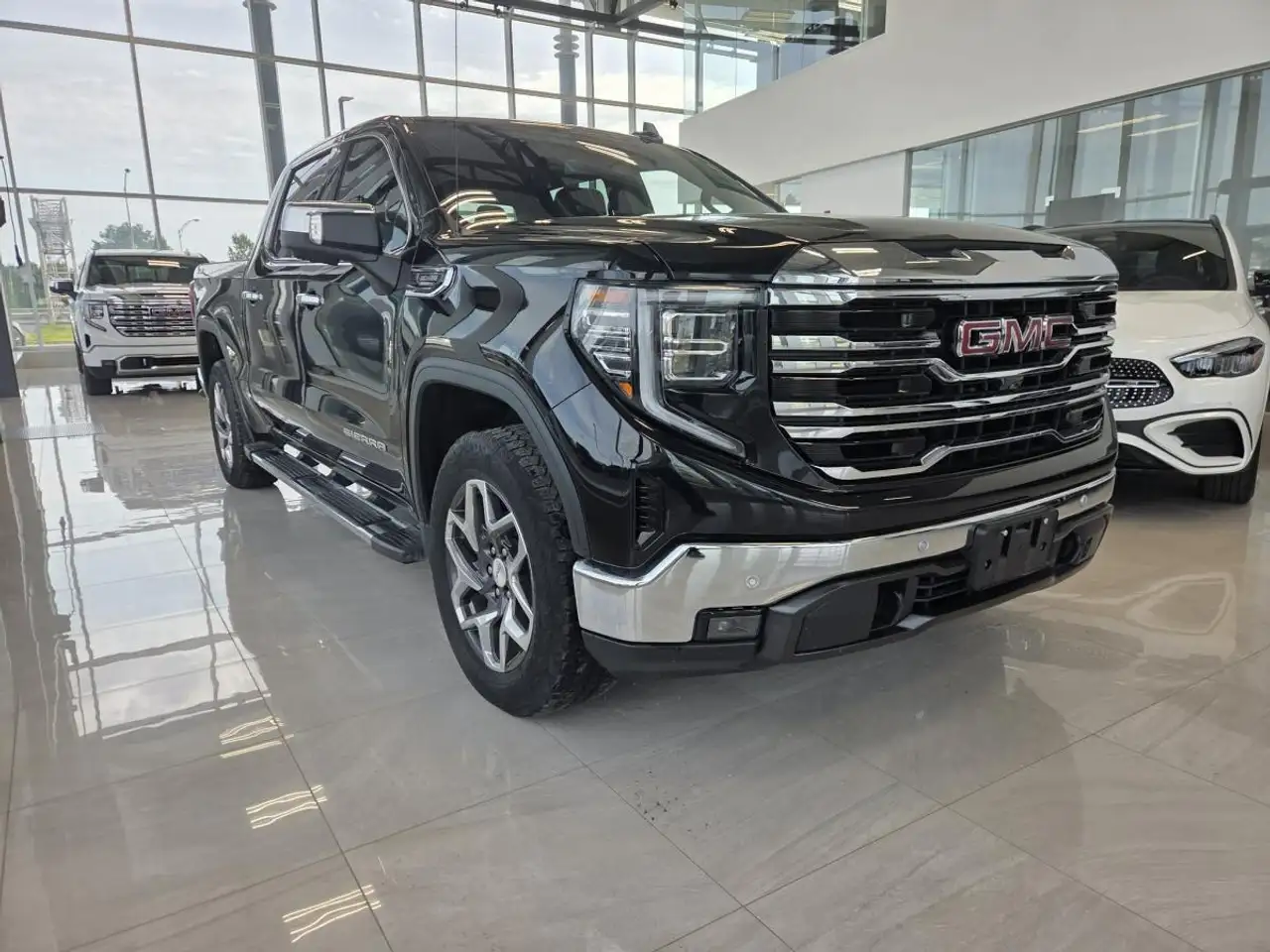 2023 GMC Sierra 1500 SLT