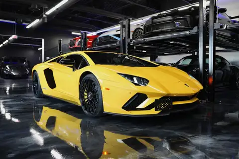 Lamborghini Aventador