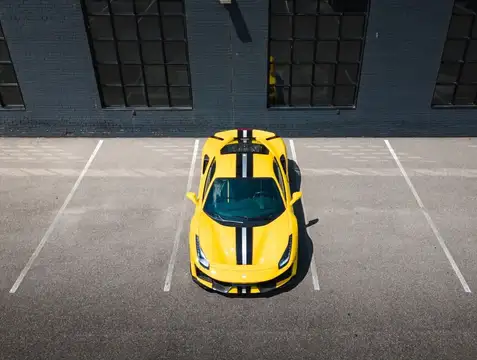 Ferrari 488