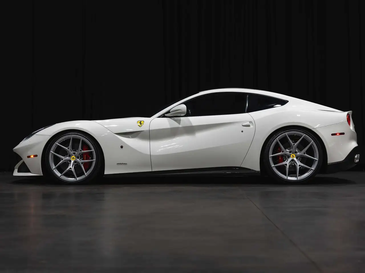 2015 Ferrari F12