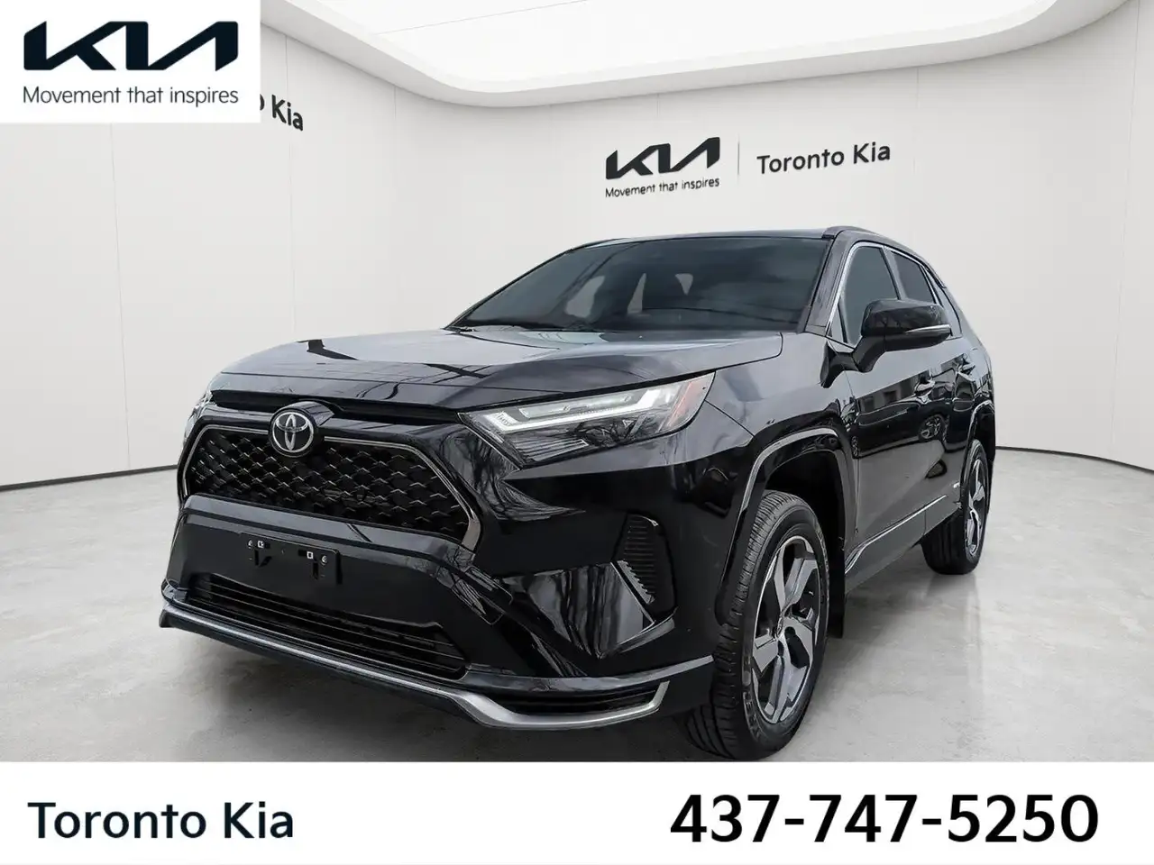 2025 Toyota RAV4 SE