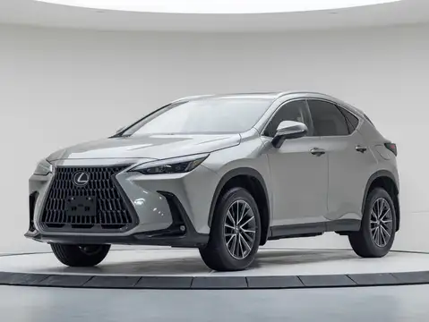 Lexus NX 350h Premium