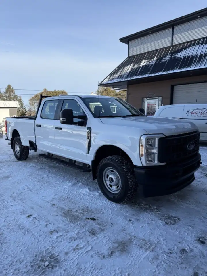 2025 Ford F-350 Super Duty XL
