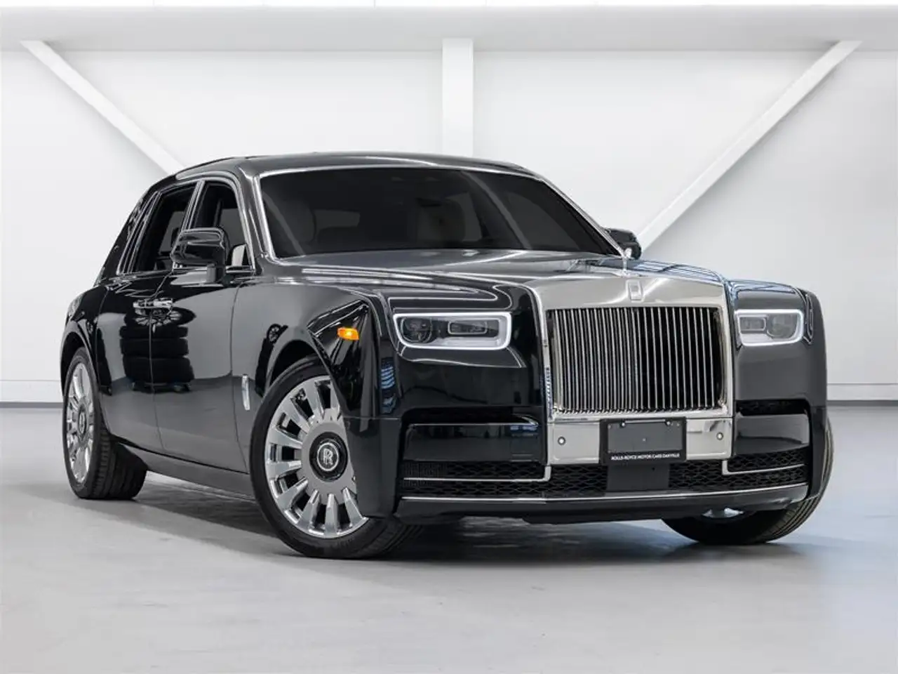 2022 Rolls-Royce Phantom