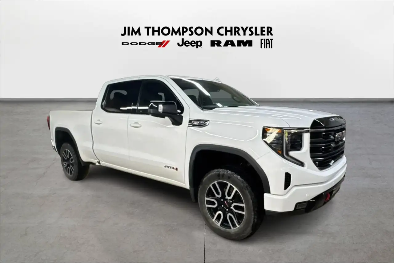 2025 GMC Sierra 1500 AT4