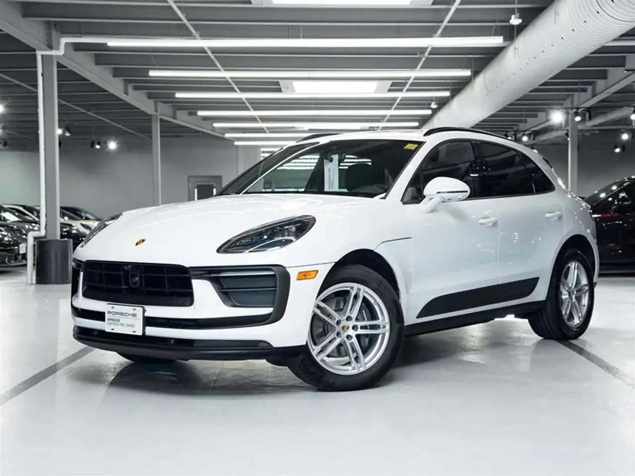 2026 Porsche Macan Base