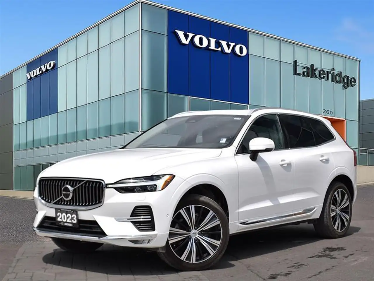2023 Volvo XC60 Plus