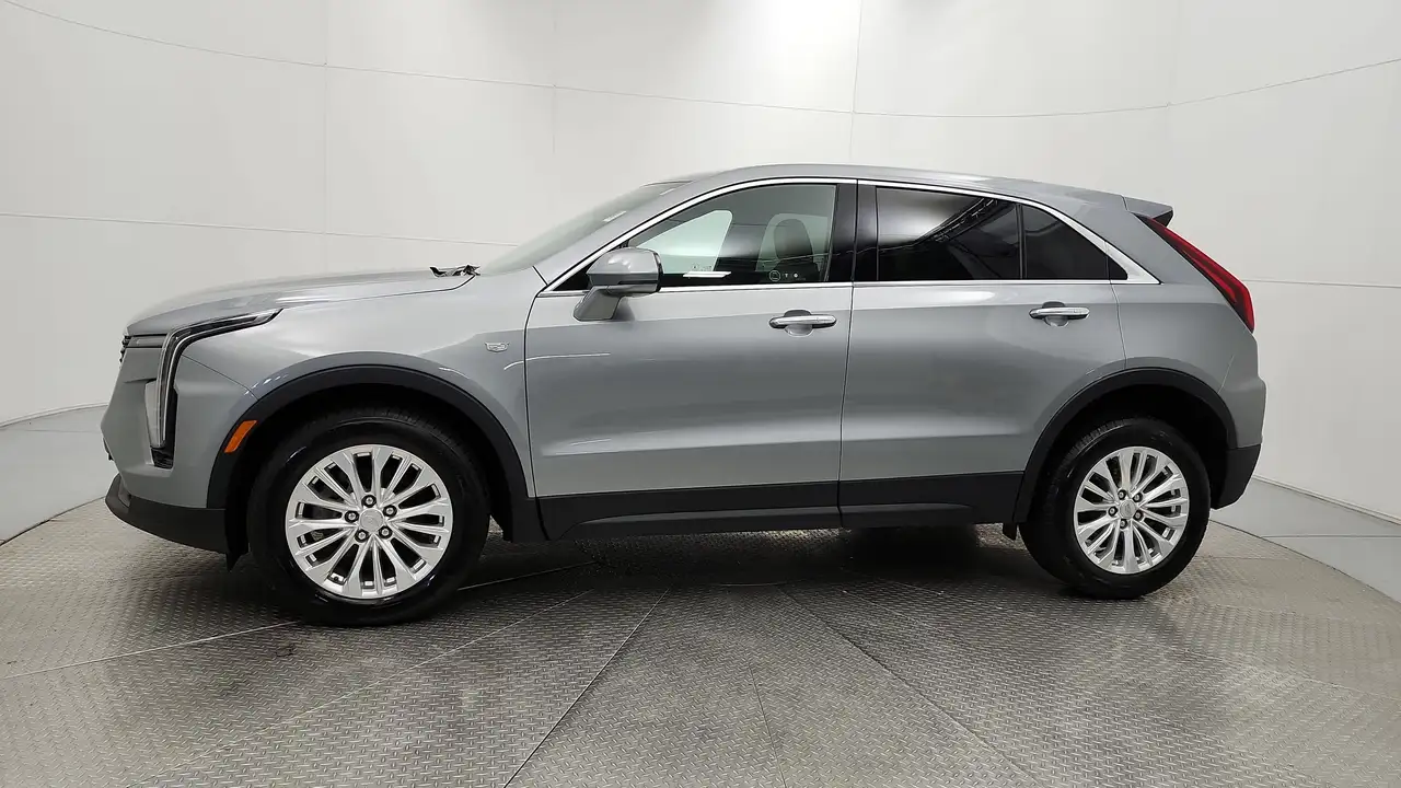 2024 Cadillac XT4 Luxury