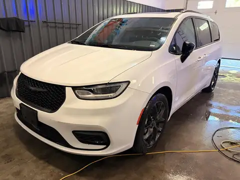 Chrysler Pacifica