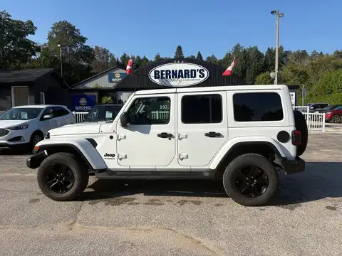 Jeep Wrangler Sahara Altitude