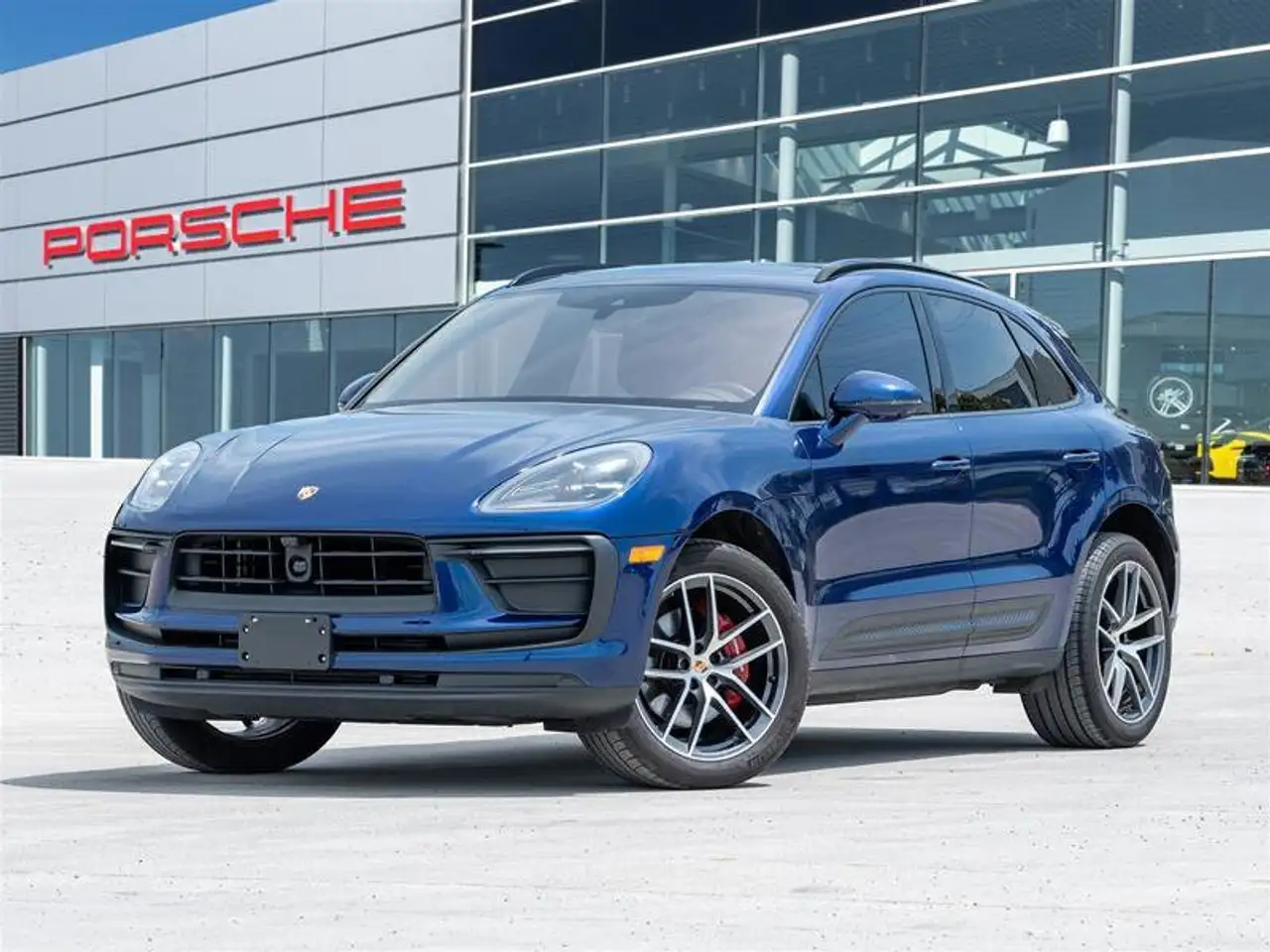 2025 Porsche Macan S