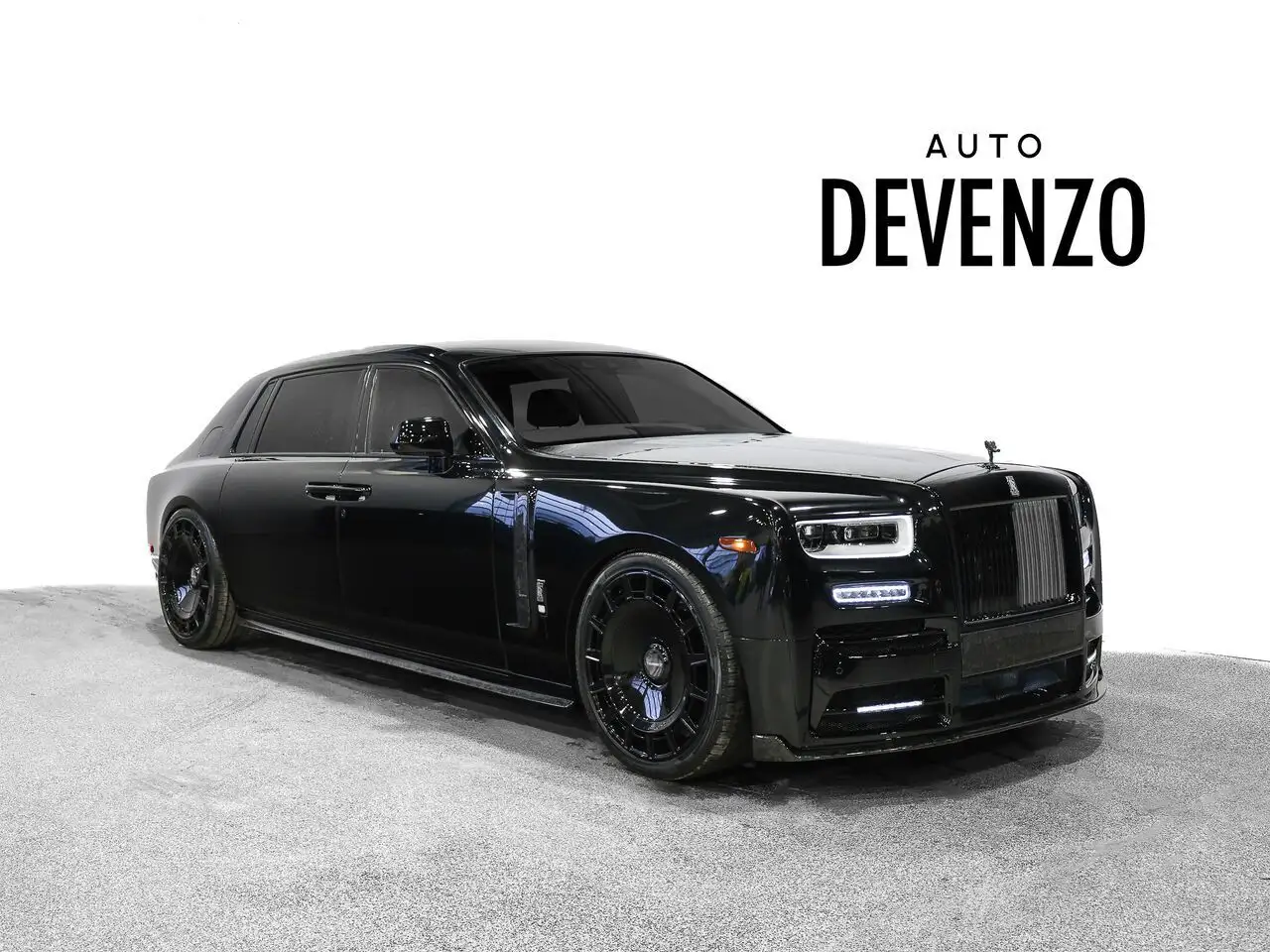 2023 Rolls-Royce Phantom