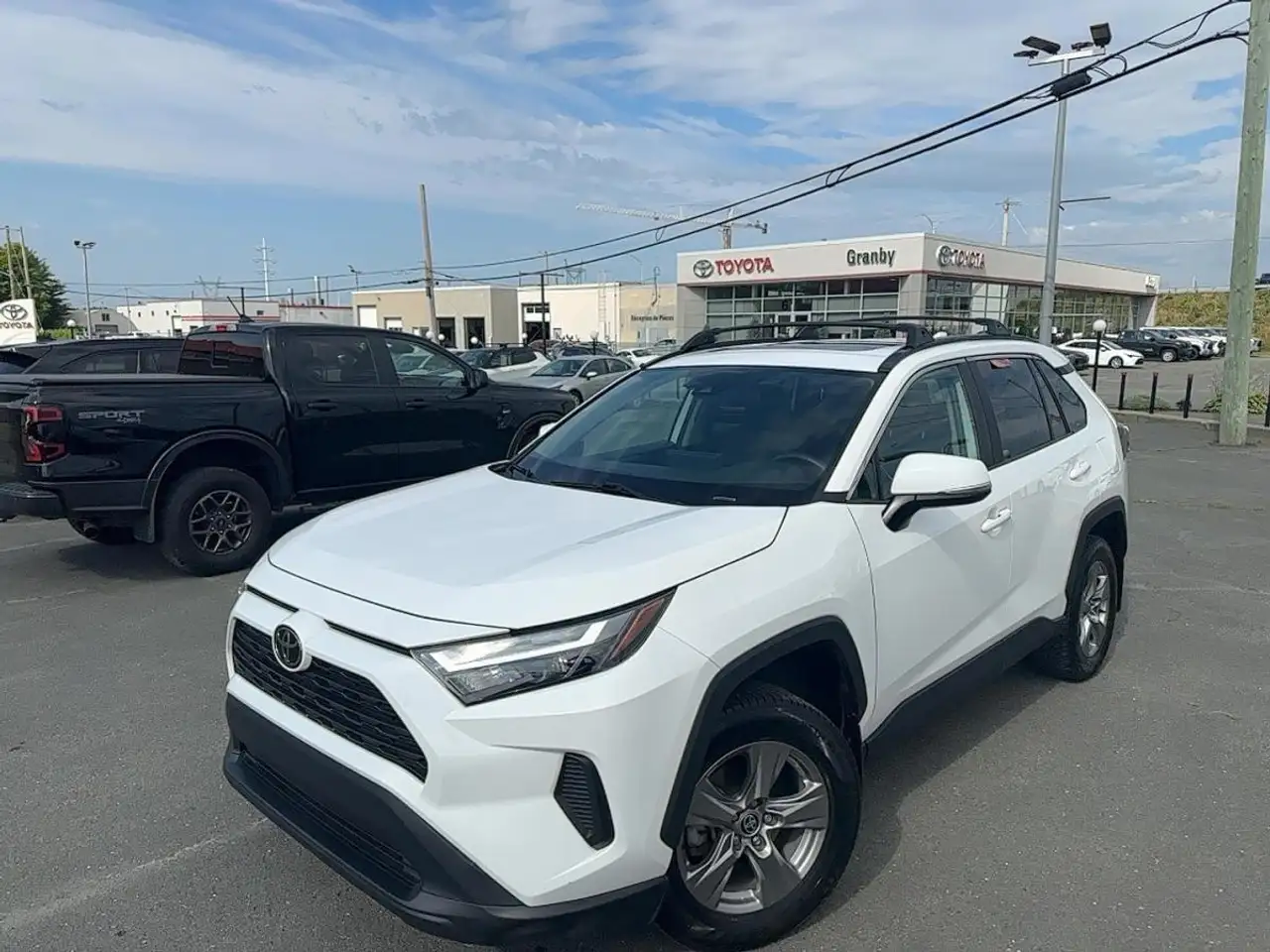2023 Toyota RAV4 XLE