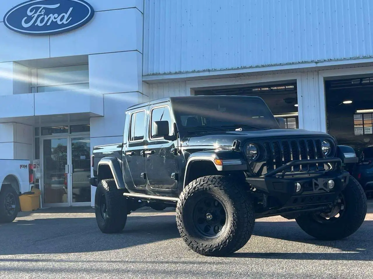 2023 Jeep Gladiator