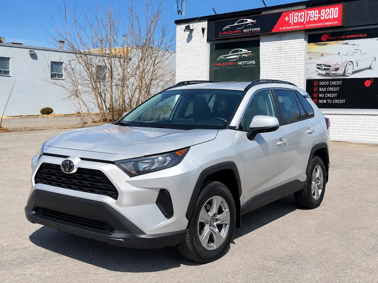 2024 Toyota RAV4 LE