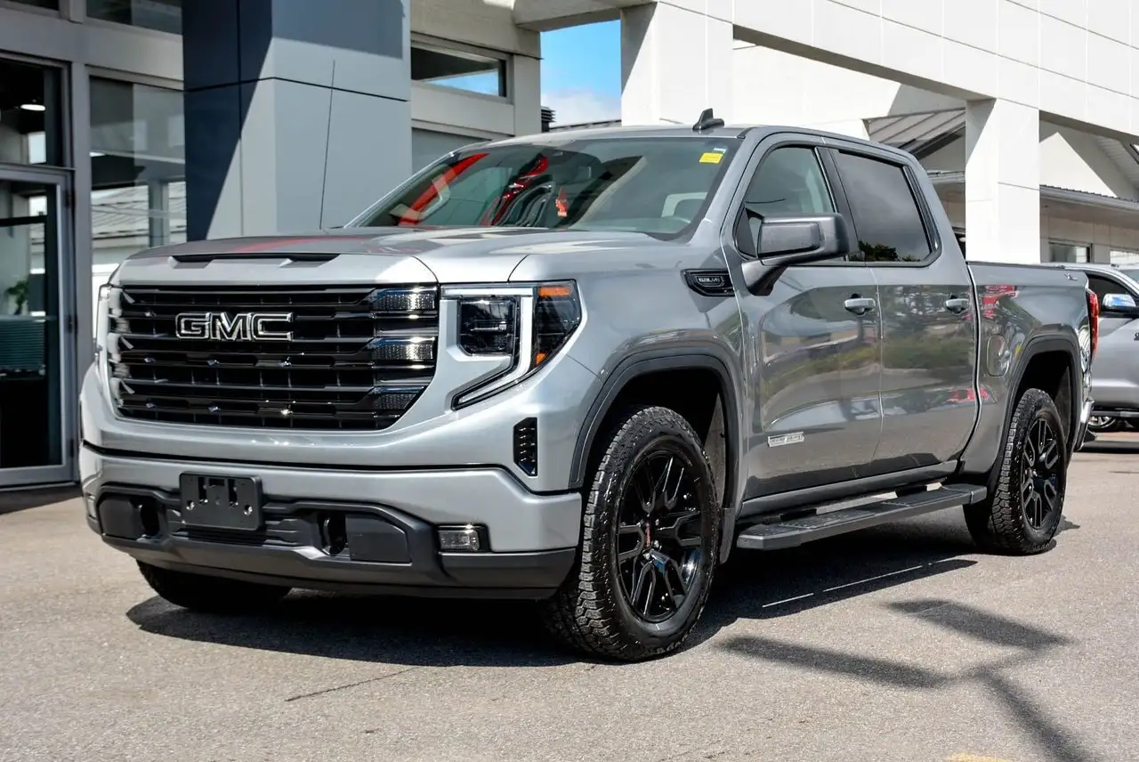2025 GMC Sierra 1500 Elevation