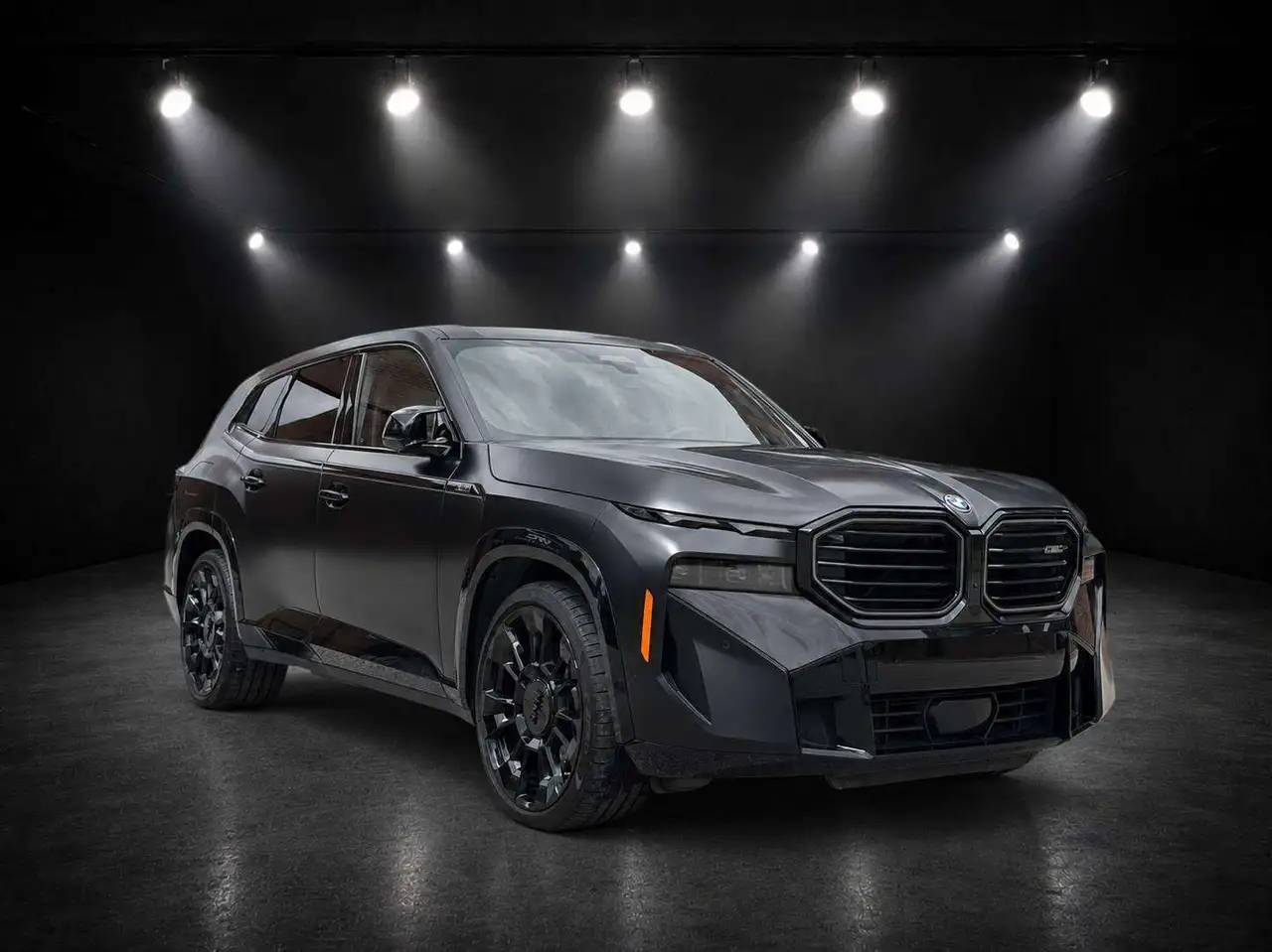 2025 BMW XM
