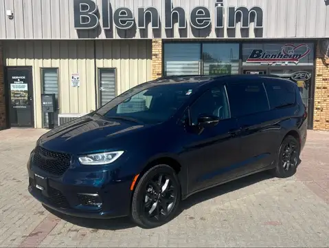 Chrysler Pacifica