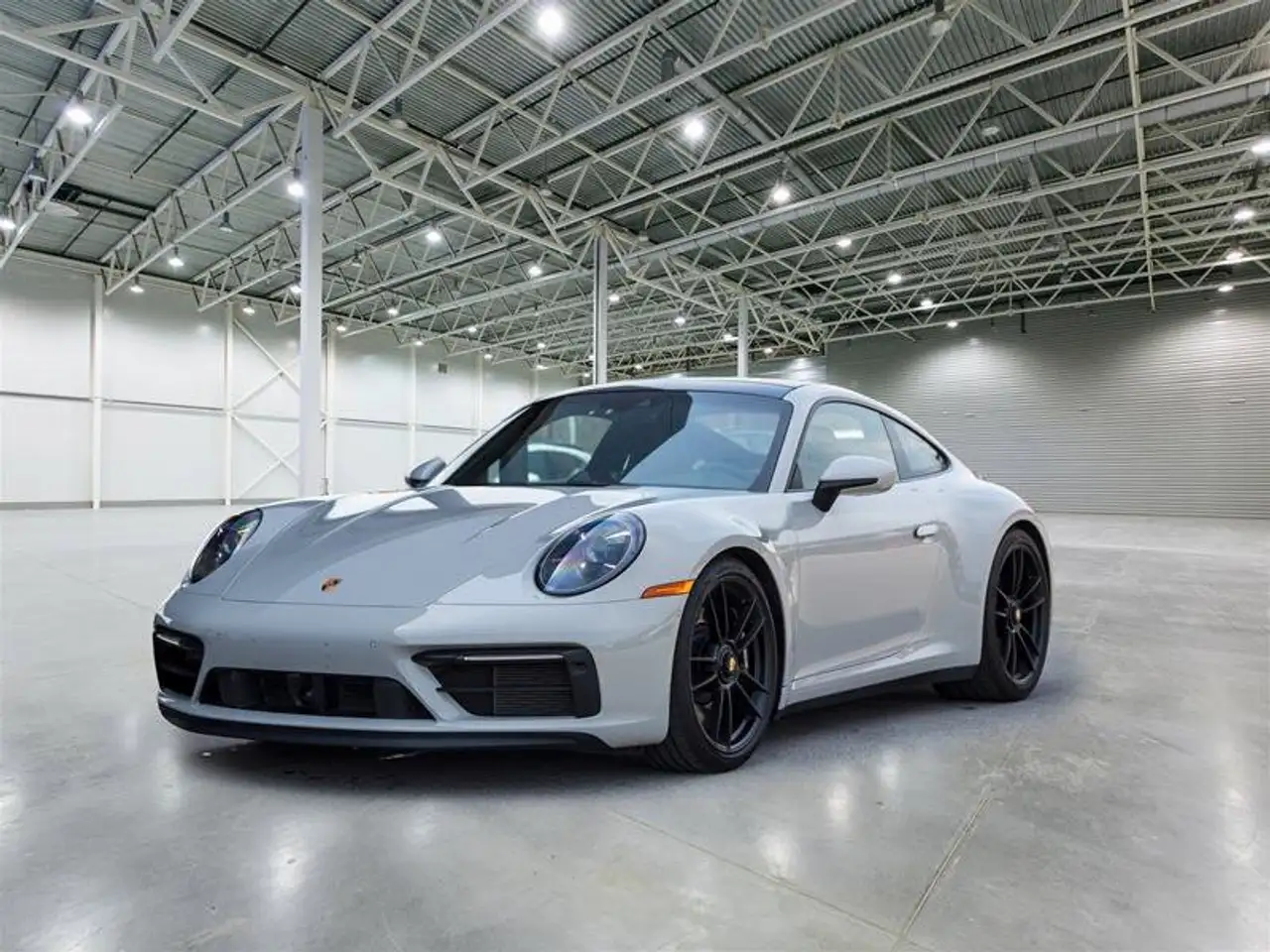 2023 Porsche 911 Carrera 4 GTS
