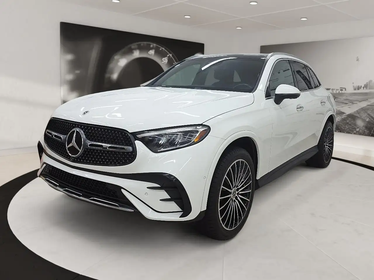 2024 Mercedes-Benz GLC 300
