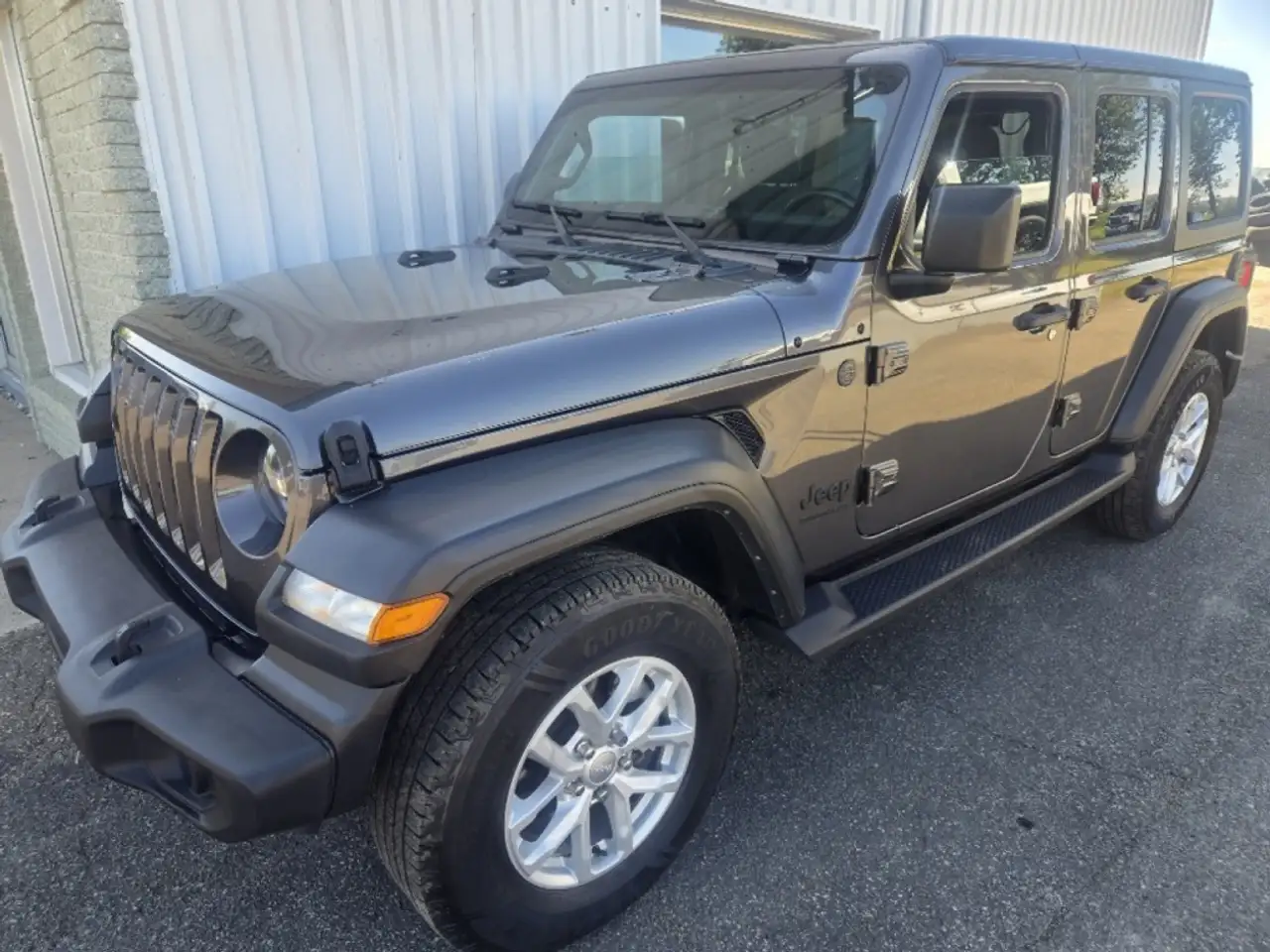 2023 Jeep Wrangler Sport S