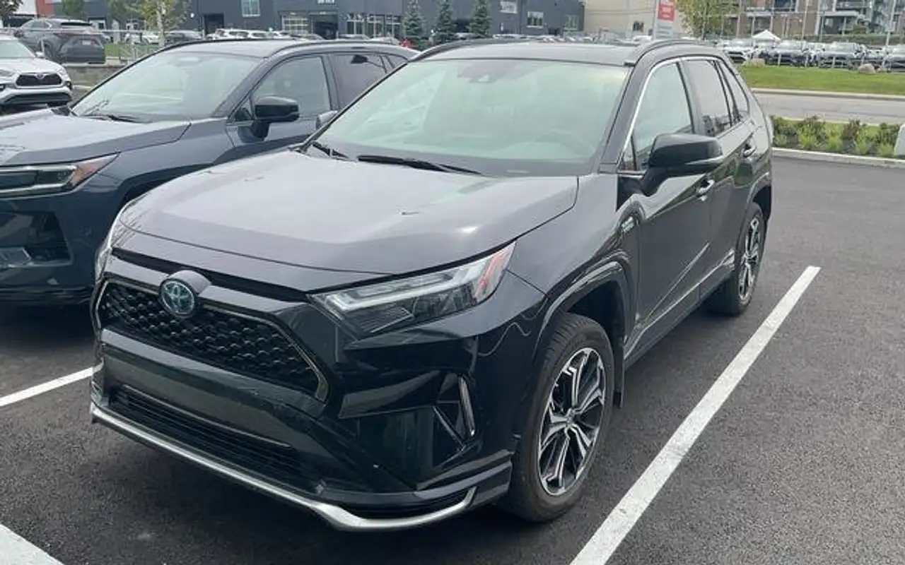2024 Toyota RAV4 XSE