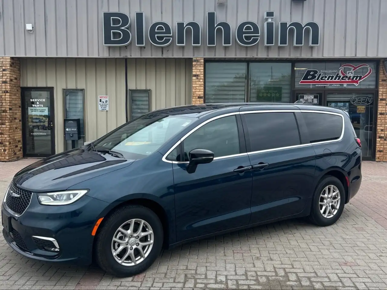 2025 Chrysler Pacifica
